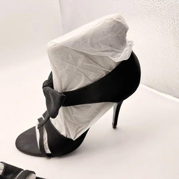 Stella McCartney Elegant Black Stiletto Heels with Bow Accent sz 9.5 - Picture 5 of 11